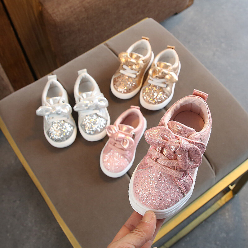 أحذية أطفال غير رسمية ، أحذية منصة مع فيونكة معقودة للفتيات الصغيرات ، أحذية مبهرجة عصرية لربيع وخريف 2019