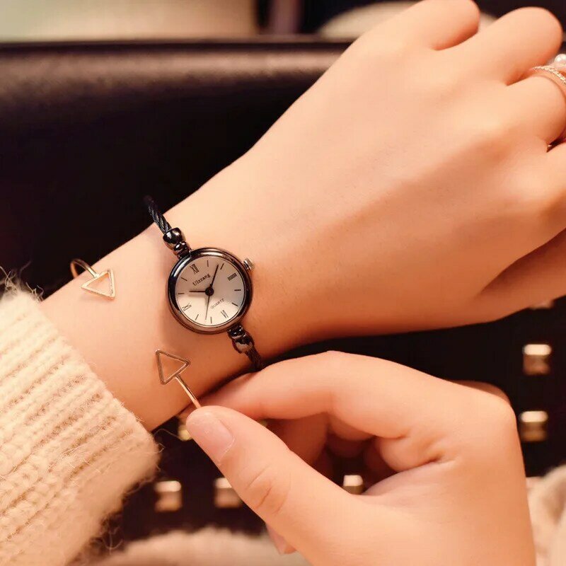 Luksusowa moda złota bransoletka kobiety zegarki ze stali nierdzewnej Retro panie zegarki kwarcowe marka Ulzzang mały zegar
