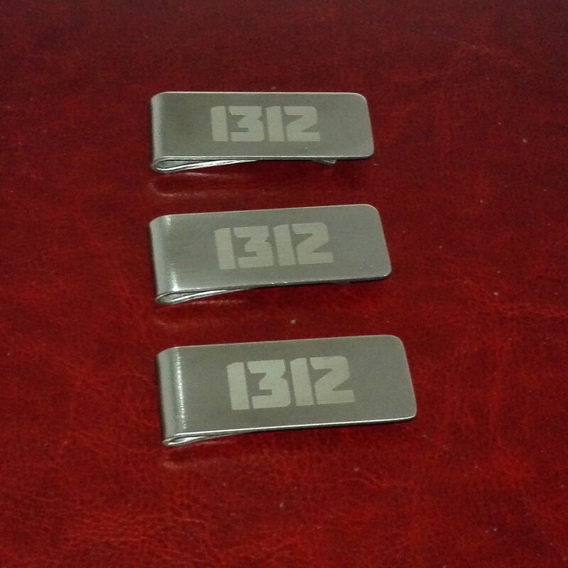 0.8mm/1.5mm High quality dollars clip 1pc customized with your Company logo and email personalized office supplies