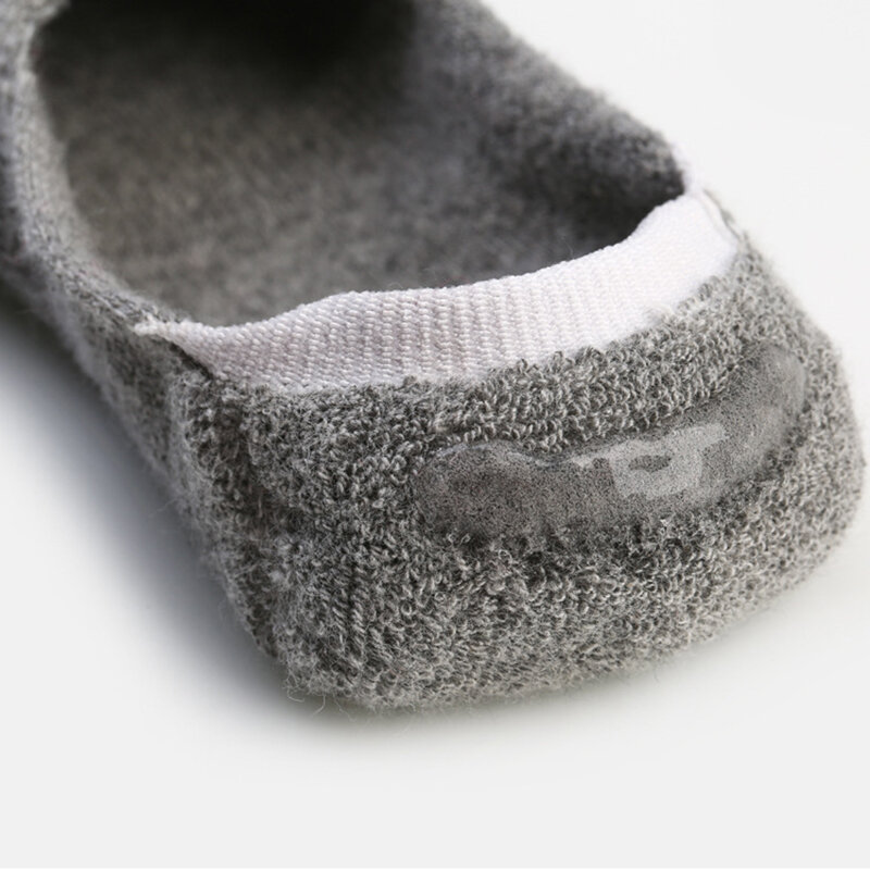 5ペア/ロット新夏の靴下男性の綿のビジネスに見えない靴下カジュアル高品質通気性固体ノーショー黒スポーティmeias