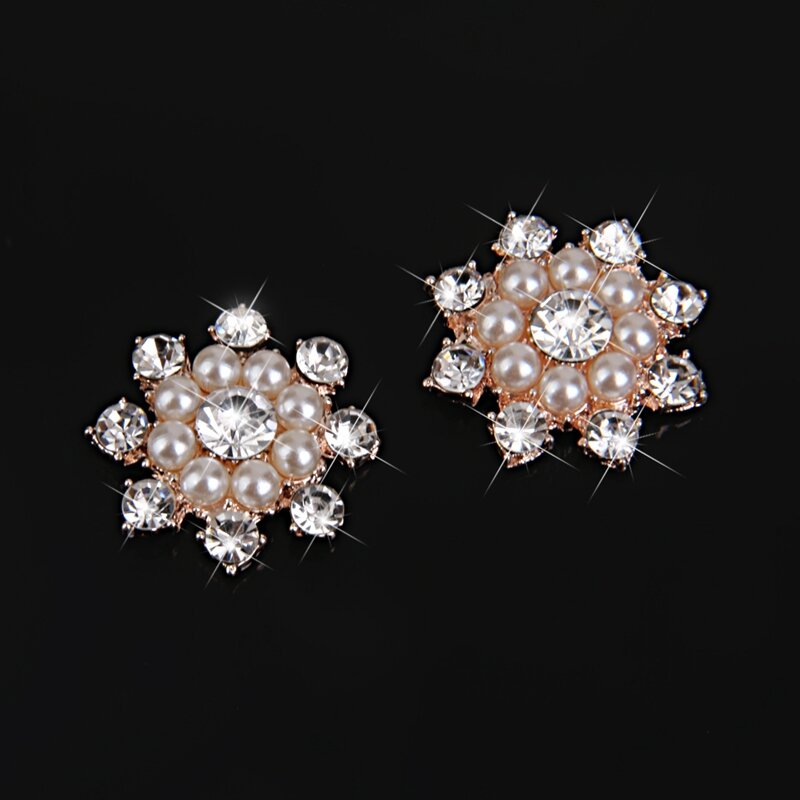 10 sztuk/partia Vintage metalowe ozdobne guziki kryształowe perły kwiat centrum Alloy płaskie powrót Rhinestone przyciski Diy akcesoria modelarskie