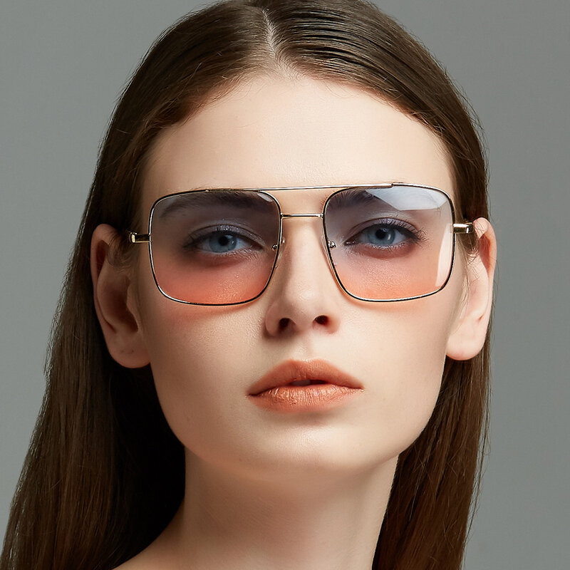 Gafas de sol Retro para hombre, lentes de Metal doradas Unisex, montura óptica, cristal transparente cuadrado