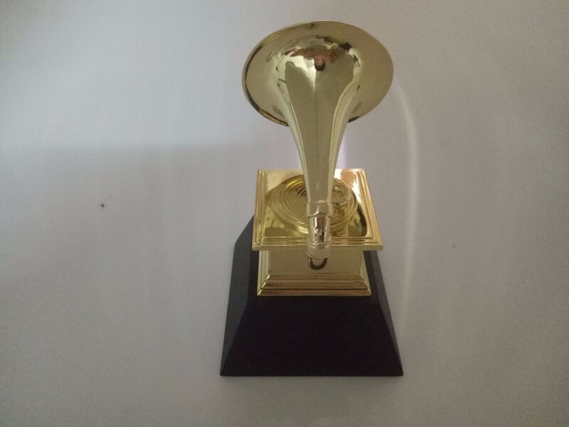 1:1 реальный размер реплики Грэмми трофей высотой 18 см музыкальная Сувениры награда Бесплатная доставка