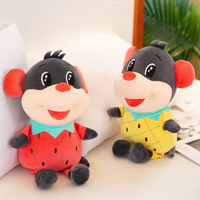 Brinquedo de pelúcia criativo frutas mouse boneca segurando travesseiro mouse ano mascote bonito mouse boneca presente aniversário menina