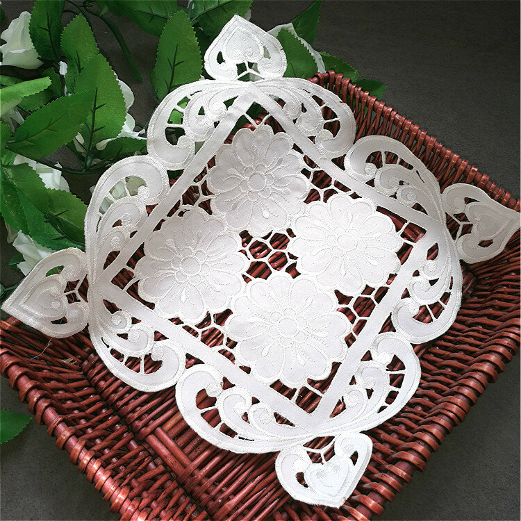Modern Luxury Hollow Embroidery Placemat Tablecloth Furniture Multi-purpose Dust Cover Towel Coffee Cup Mat Christmas Wedding