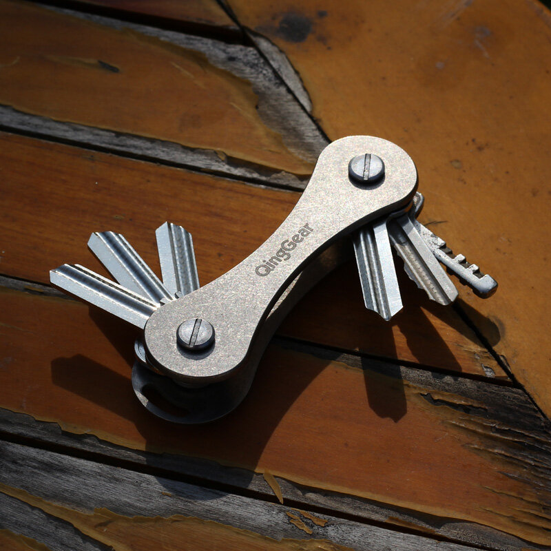 Qinggear organizador de chave de carro, de fibra de carbono, titânio, suporte de chave, barra, clipe de chave, pocke, multi ferramentas de chave ao ar livre
