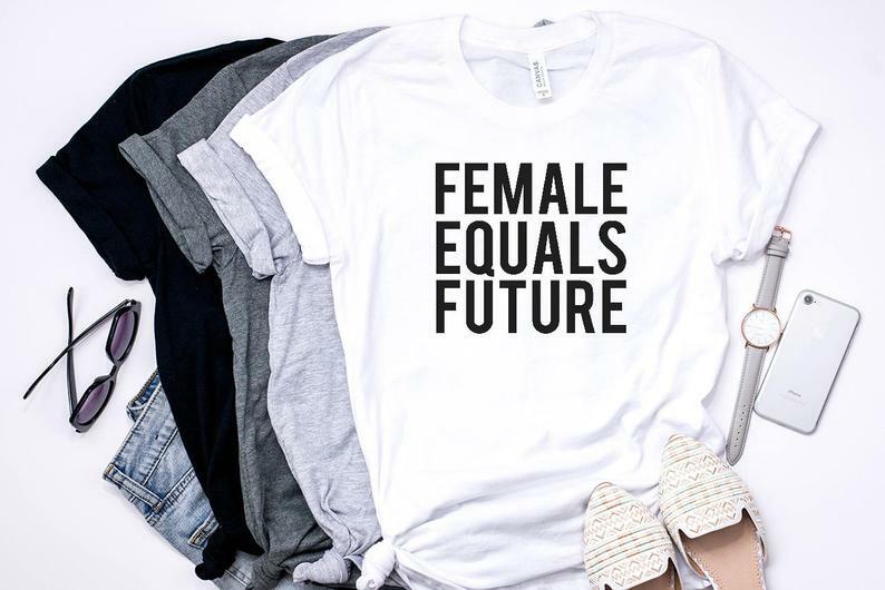 Skuggnas Neue Ankunft Weibliche Gleich Zukunft T-shirt Lustige Frauen hemd Geschenk idee Mädchen power frauen kleidung drop schiff