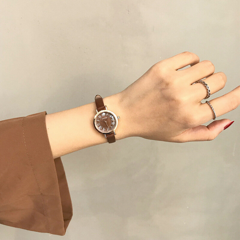 Reloj pequeño para mujer, correa de malla dorada, relojes de pulsera de cuarzo de lujo a la moda, diseño Retro Roma, esfera con número, elegante