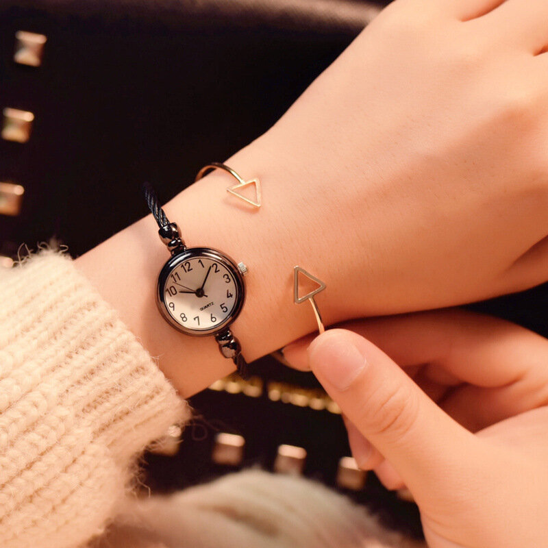 Reloj de pulsera creativo a la moda para mujer, relojes de pulsera de diseño elegante Vintage, reloj femenino con número Simple, envío directo