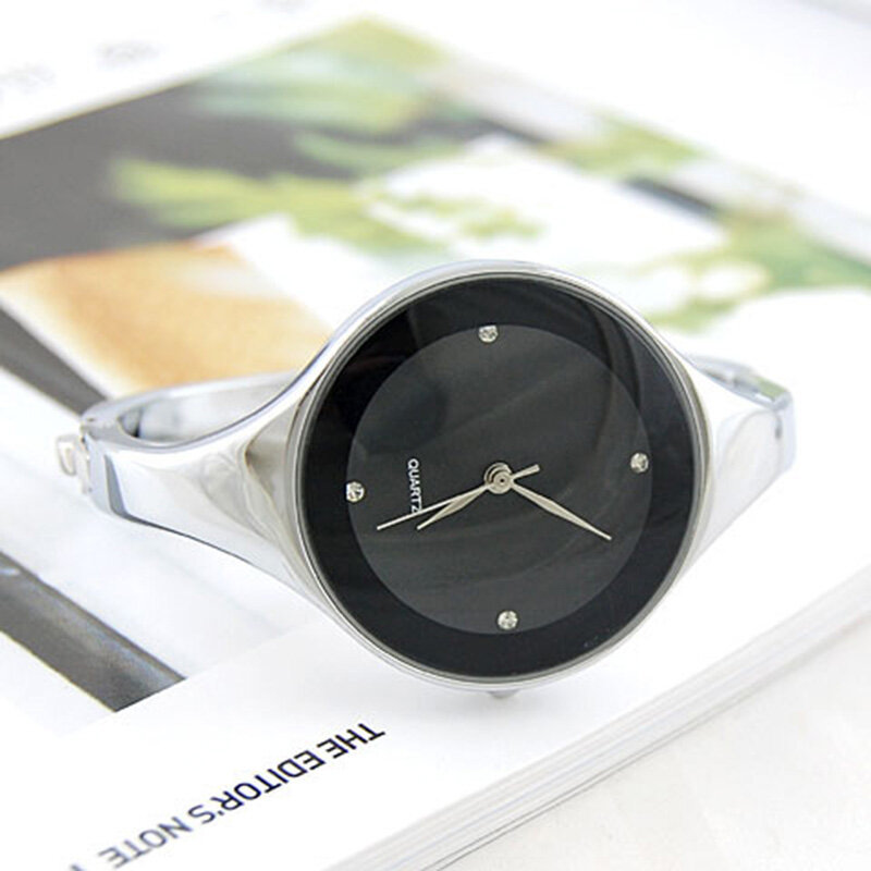Relógio quartz feminino estrutural, modelo 2021 visor redondo em aço inoxidável com detalhes de cristal