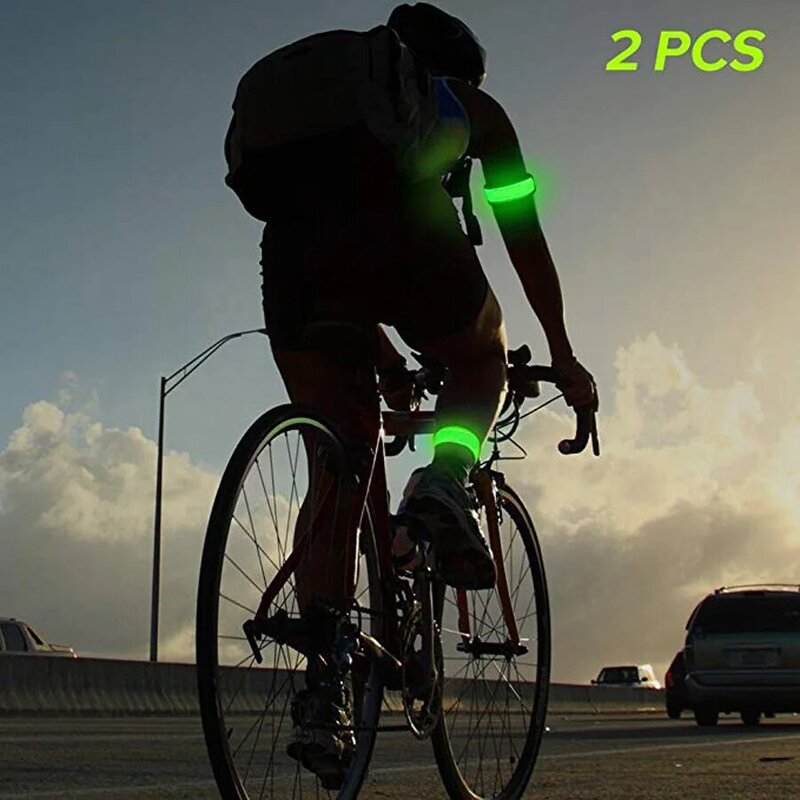 2pcs LED 깜박이 팔찌 조정 가능한 러닝 라이트 스포츠 빛나는 팔찌 주자 조깅 자전거 타기 안전 자전거