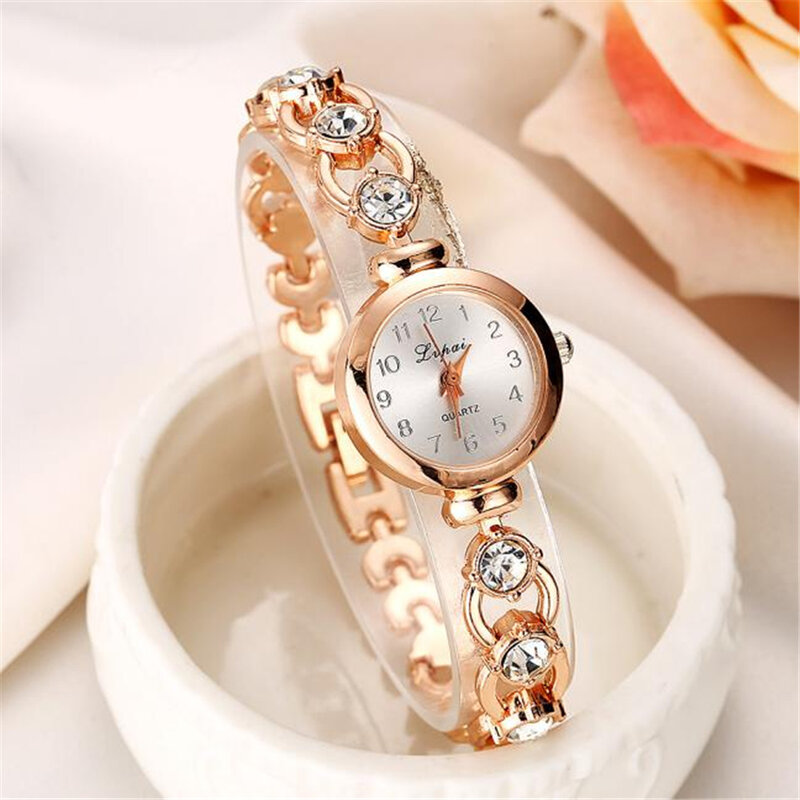 Часы наручные женские кварцевые с кристаллами, модные роскошные, золотистые/серебристые, с браслетом