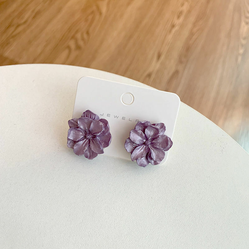 Pendientes de tuerca de Gardenia púrpura para mujer y niña, aretes de flores, joyería de fiesta de cóctel, regalos de cumpleaños