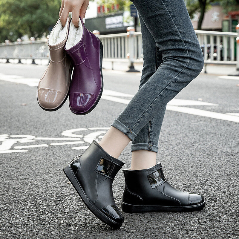 Moda feminina tornozelo botas de chuva inverno manter quente água botas casal sapatos de trabalho à prova dwaterproof água amantes cor sólida botas de chuva galosh