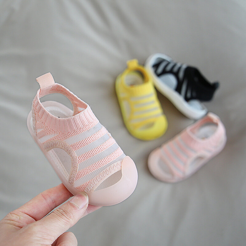 Sepatu Kasual Bayi Perempuan Laki-laki Musim Panas Sandal Balita Bayi Anti-tabrakan Sandal Pantai Anak-anak Sol Lembut Antiselip