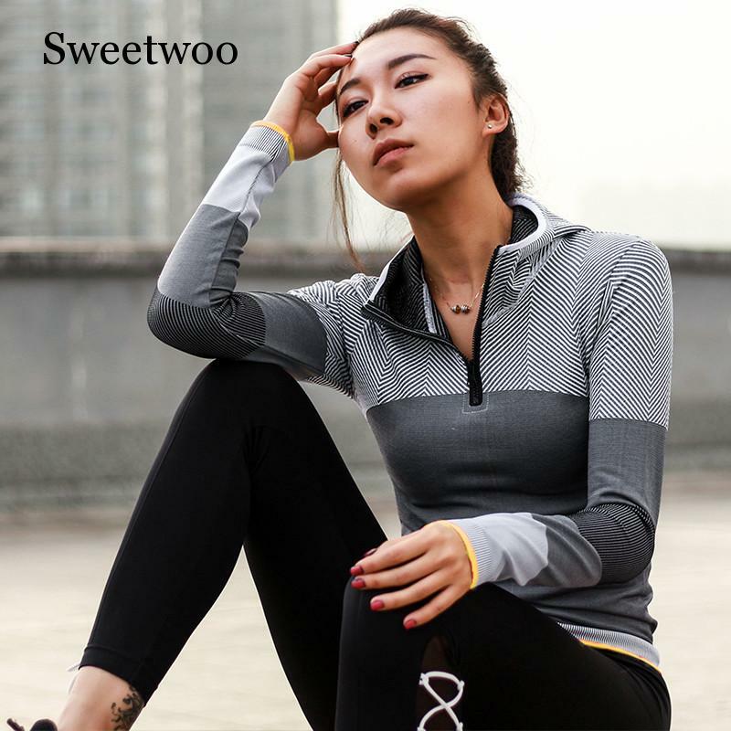 SWEETWOO-Chaqueta de correr con capucha para mujer, sudadera de manga larga para mujer, chaqueta deportiva con cremallera para Yoga, camisas de gimnasio para Fitness