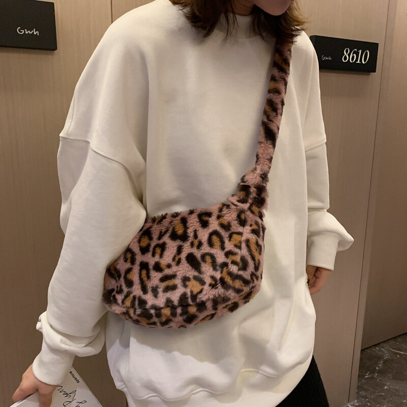 Bolsa feminina pequena de ombro com estampa de oncinha, bolsa 2020 macia de pelúcia casual em forma de leopardo