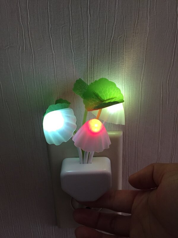 Милые светодиодный Ночной светильник с 7-изменения цвета светильник Сенсор настенный светильник 3 Светодиодный лампа в виде гриба светодио...
