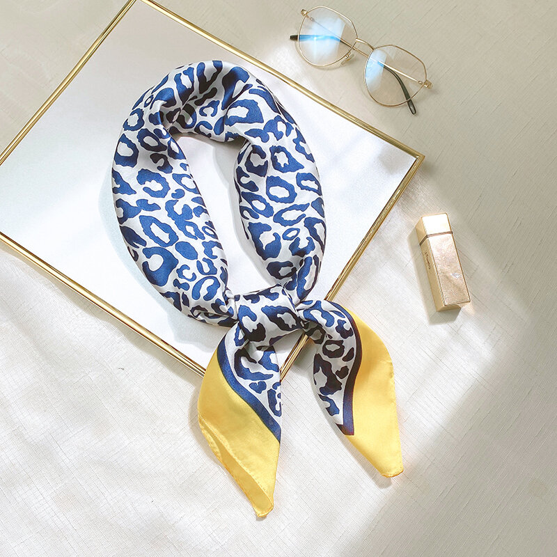 Aurdolf 2020 夏の女性のヒョウ印刷小さな正方形スカーフファッション小シルク職場スカーフ女性プリントガールのスカーフ