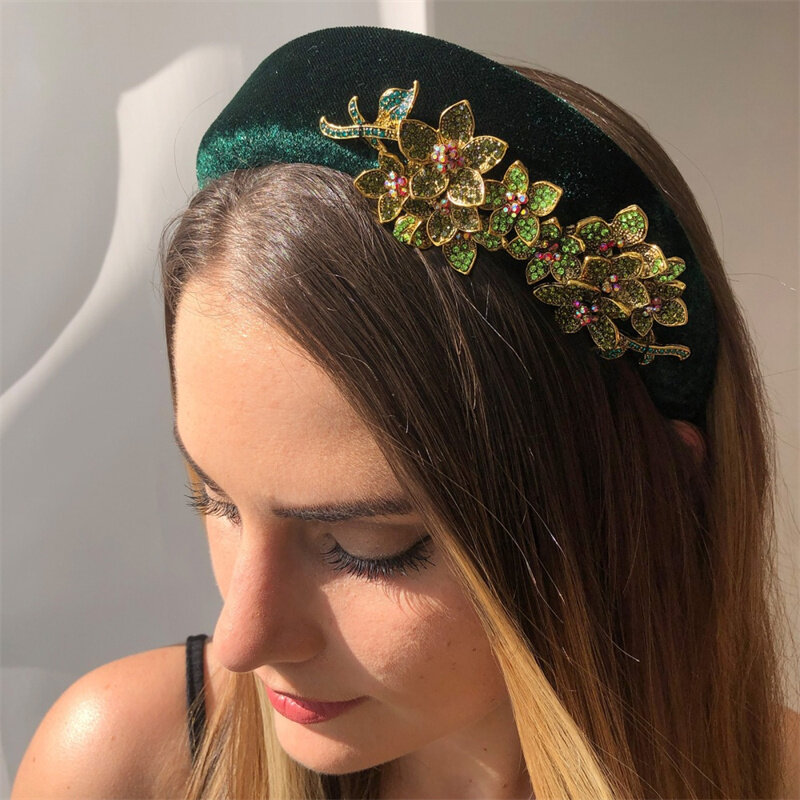 Diadema acolchada de terciopelo con diamantes de imitación para novia, tiara gruesa con flor verde oscura púrpura, accesorios para el cabello, 2021