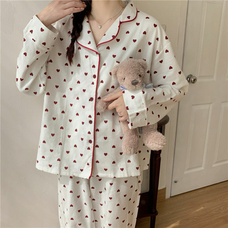 QWEEK, Корейская пижама с принтом сердца для женщин, осенняя одежда для сна, кавайная Пижама, комплект из 2 предметов, женский костюм, белые штан...
