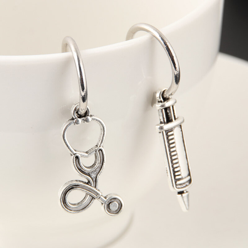 Серьги в виде шприца и стетоскопа, ассиметричные женские готические серьги-кольца, любимый подарок медсестре, друзьям