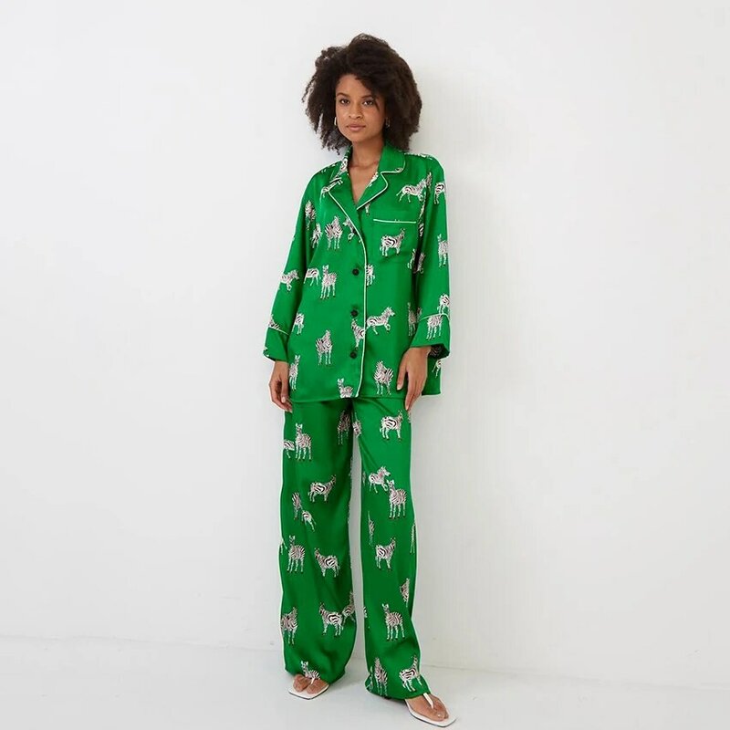 Hiloc zebra impressão casa terno para mulher pijama cetim manga longa sleepwear 2021 chique padrão conjunto mulher 2 peças bolso outono