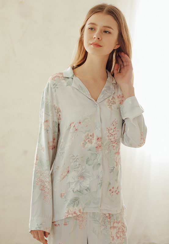 Verano homenaje Flor de satén Pijama estampado adorables largo de manga larga ropa de dormir camisetas de mujeres giro-abajo Collar de pijamas ropa de casa