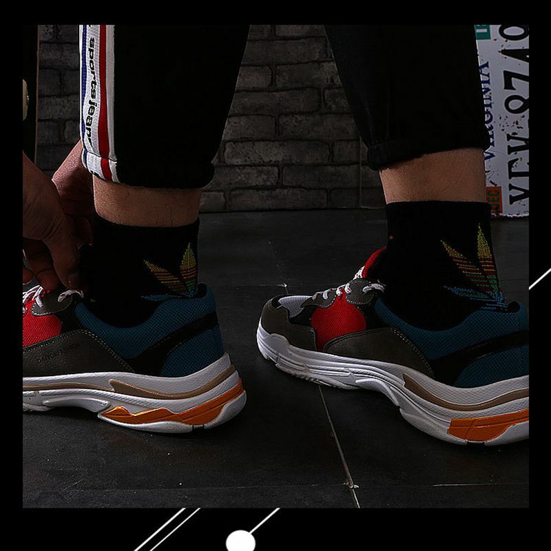 Männer und frauen Socken Street Fashion Nahen Rohr Maple Leaf Muster Streifen Luft Durchlässigkeit Und Schweiß Absorption Sport socke