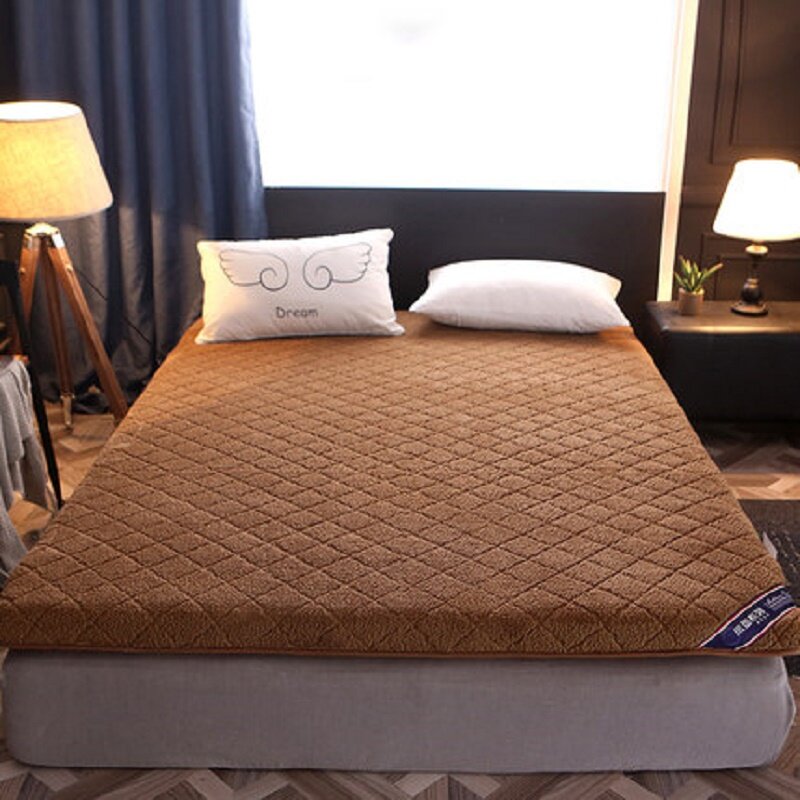 مرتبة تاتامي للتدفئة في الشتاء مفارش قابلة للطي للطلاب مفارش سرير مقاس كبير كينج كوين منتج سرير بالحجم الكامل