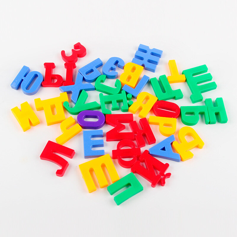 Russo letras 33 peças em plástico de papelão com ímã usando para escrever placa de aprendizagem de idioma brinquedo