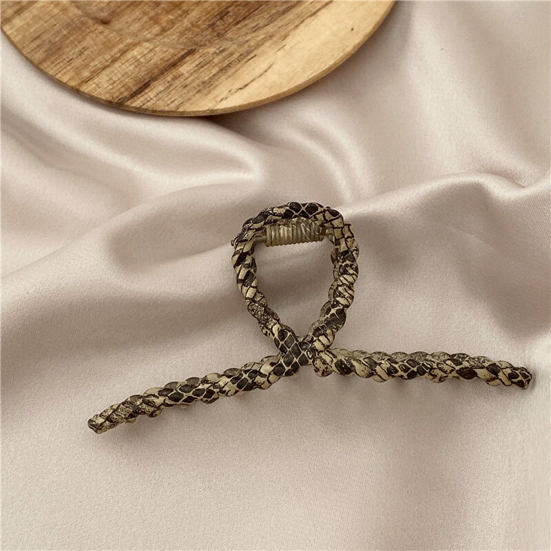 Horquilla de aleación de grano de madera de moda para mujer, pinza de pelo cruzada de leopardo