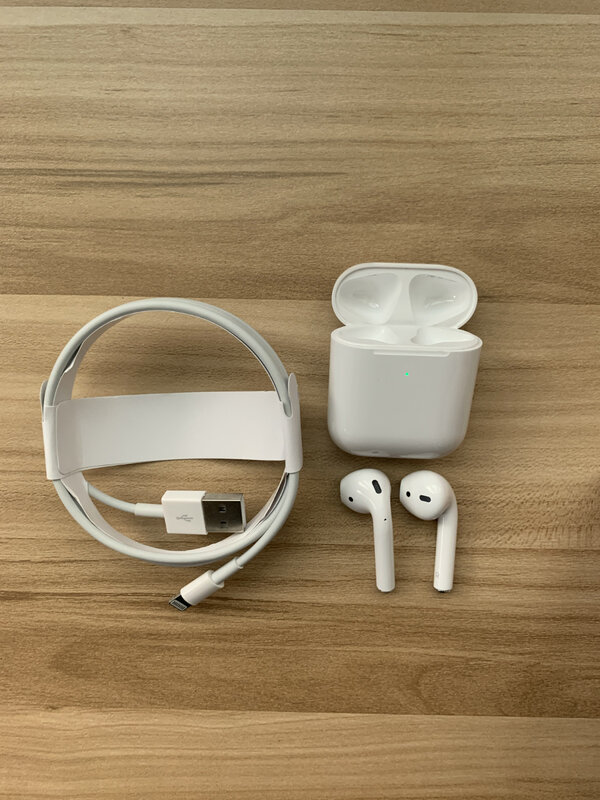 Обновленный Apple AirPods 2 2-й с зарядным чехлом наушники Оригинальные Bluetooth наушники для iPhone 11 XR Plus iPad Apple Watch