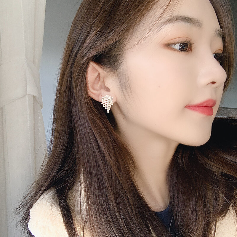 Boucles d'oreilles avec pompon pour femmes, tendance, coréenne, gracieuse, influenceur en ligne, haute qualité, tendance 2021, nouvelle collection 2020