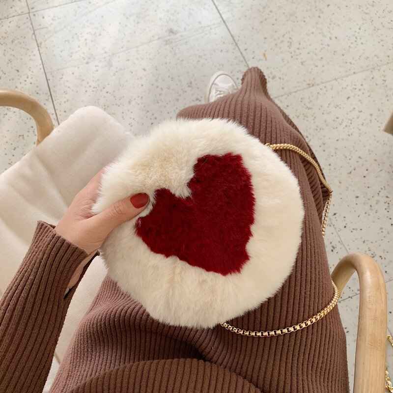 Winter Cute Heart Pattern Round Shoulder Bag Fashion Faux Fur Chain Bag Women Mini Coin Purse