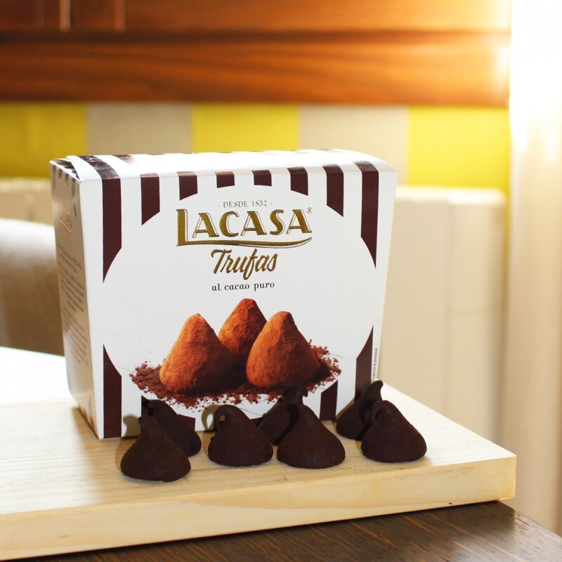 Trufas Lacasa al Cacao Puro estuche 200 gramos deliciosos bombones elaborados con chocolate con leche
