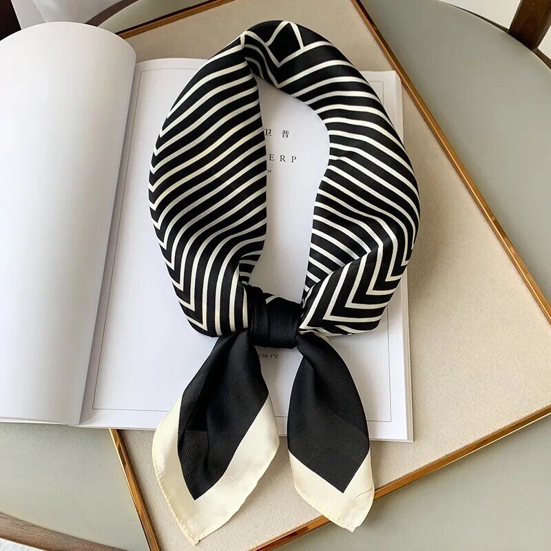 2021 sommer Luxus Marke Silk Schal Platz Frauen Schals Und Wraps Mode Büro Kleine Haar Hals Hijabs Foulard Schals 70*70cm