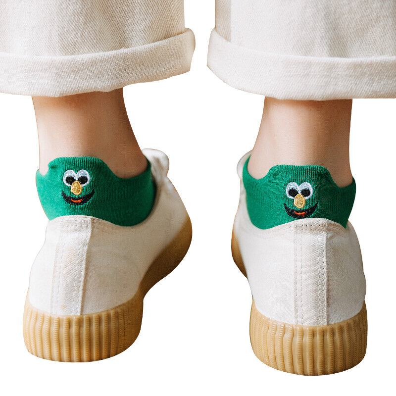 5 pares moda coreana Calcetines de las mujeres paquete Kawaii calcetas cortas con diseños de dibujos animados Casual Emoji algodón bordado divertido tobillo Calcetines Mujer calcetines mujer divertido calcetines niña