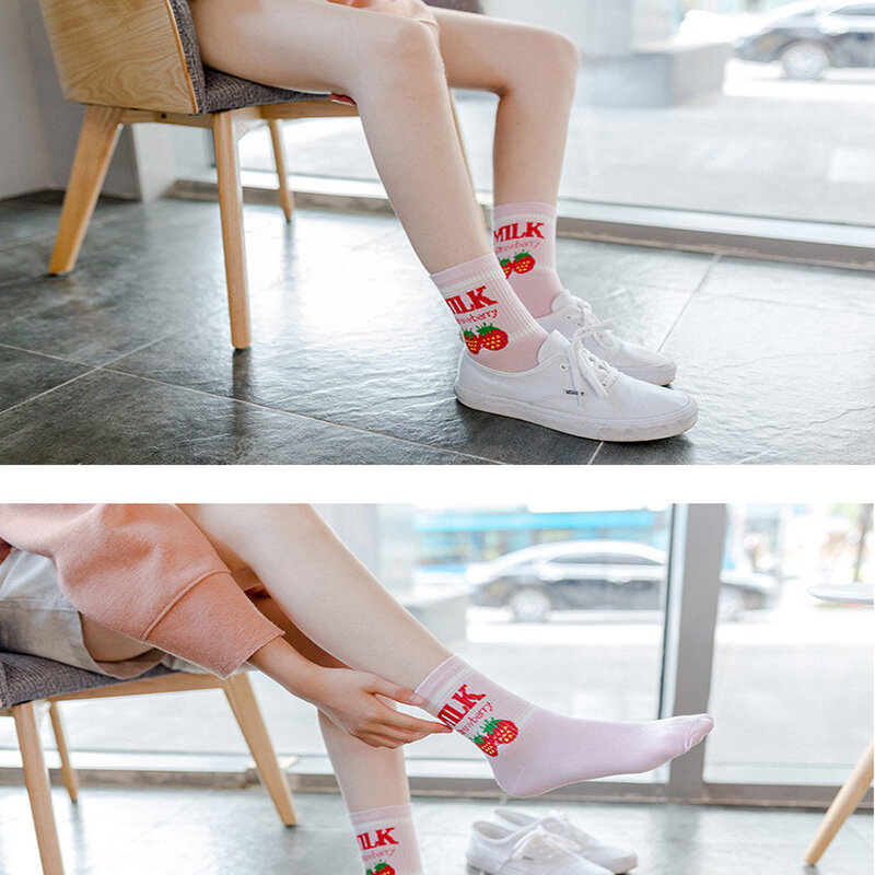 Frau Baumwolle Socken Glücklich Lustig strümpfe Süße Frucht Erdbeere Milch Pinky Weiß frauen Socke Brief Sox Harajuku Socken