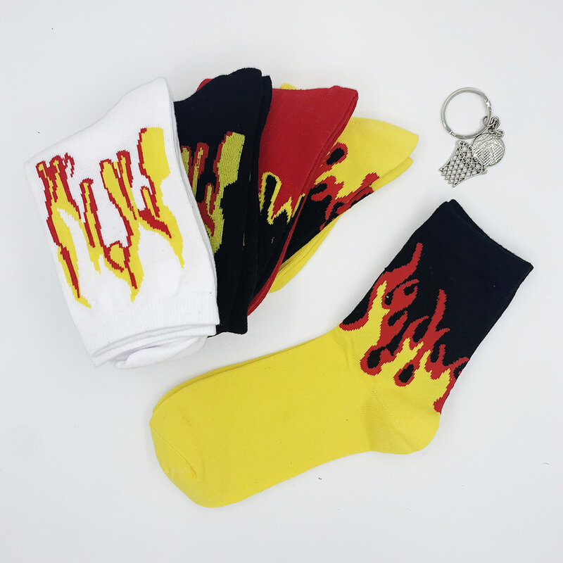 Moda uomo Hip Hop Hit Color On Fire Crew Socks Red Flame Blaze Power Torch calore caldo Street Skateboard calzini in cotone Cool