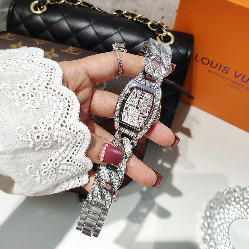 Top Marke Luxus Frauen Uhren Mit Strass Tonneau Förmigen Damen Uhr Mit Kristall Mode Armband Armbanduhr Für Frauen