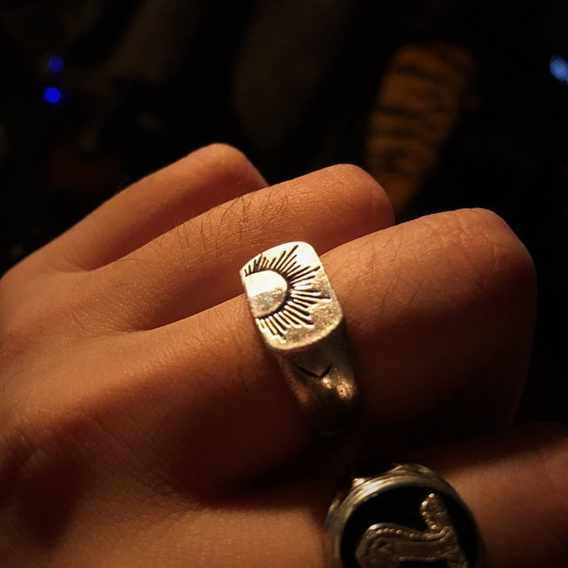 ผู้ชาย Retro แหวนเงินชาย Sunrise Sun แหวนแหวนเก่า Punk สไตล์โกธิคจัดเลี้ยงของขวัญขายส่งคู่แต่งงานแหวน