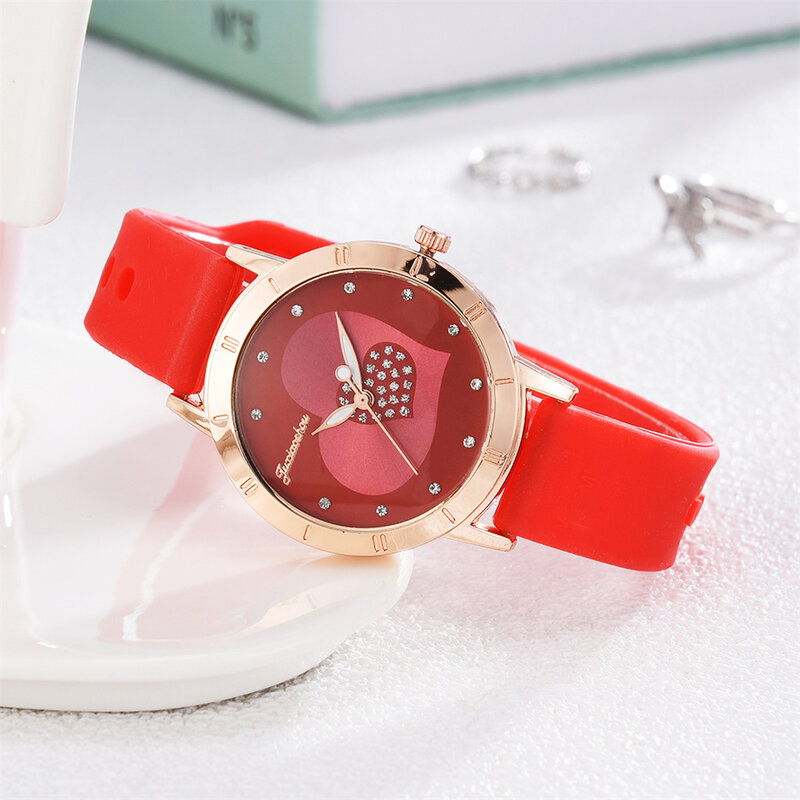 Moda damska zegarki z prostymi serduszkami w kształcie kryształu panie kwarcowe zegarki świeże kobiece czarne silikonowe zegarki kobiet Zegarek