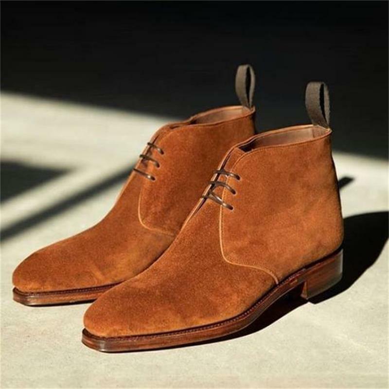2021 New Men Fashion Trend Dress Shoes Handmade Tan Faux Suede Wingtip Lace-up Square Toe Everyday Gentleman Ankle Boots 7KG530