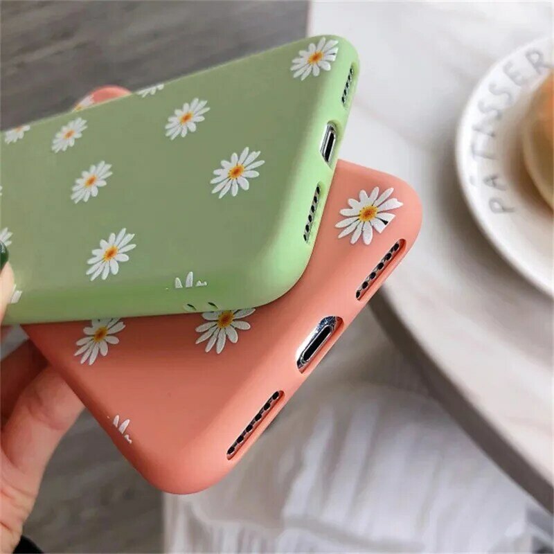 Vintage Flower Little Daisy Phone Case For iPhone 14 13 11 12 Pro X XR XS Max SE 7 8 Plus 6 6s Plus Candy Color Soft TPU Cover