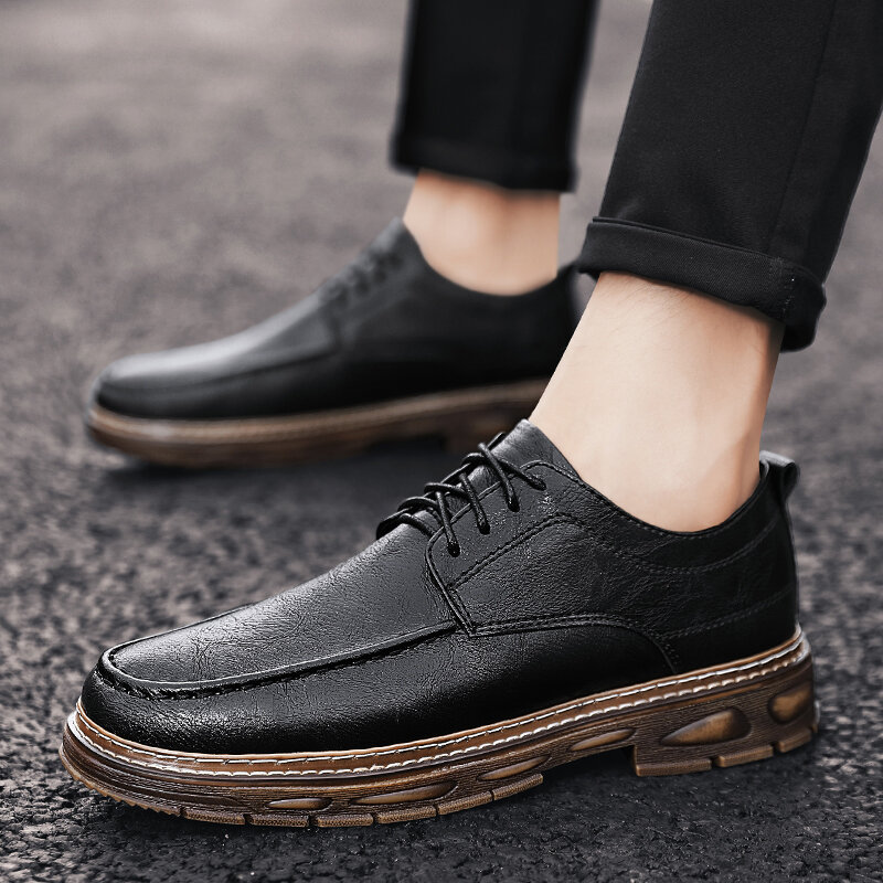 Newly-sapato de couro com cadarço para homens, calçado casual e confortável com alta qualidade de couro, tendências ao ar livre, para homens, 2021