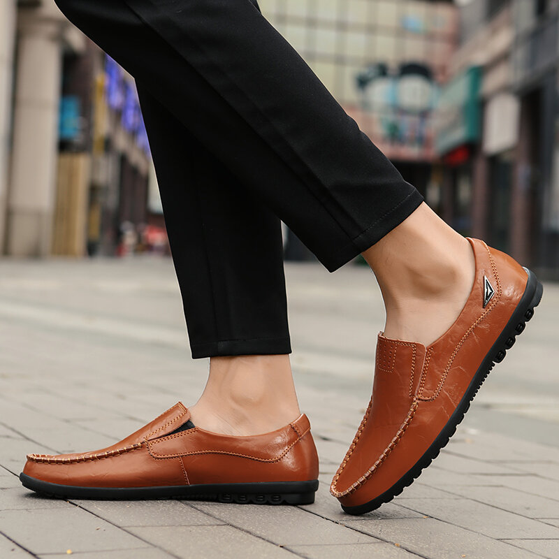 Zapatos informales de cuero de alta gama para hombre, zapatillas planas de conducción, de moda, de dos capas, transpirables, antideslizantes, color negro