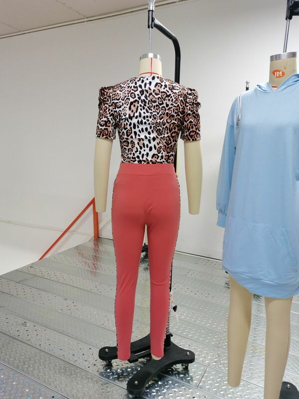 เสื้อผ้าผู้หญิง2021ฤดูหนาวผู้หญิงชุด Cheetah พิมพ์ Top & Colorblock สายรัดกางเกงชุด
