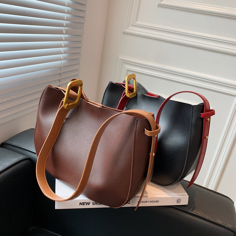 여성을위한 PU 가죽 어깨 가방 2021 솔리드 컬러 여성 작은 지갑과 핸드백 럭셔리 디자이너 여행 토트 Crossbody 가방