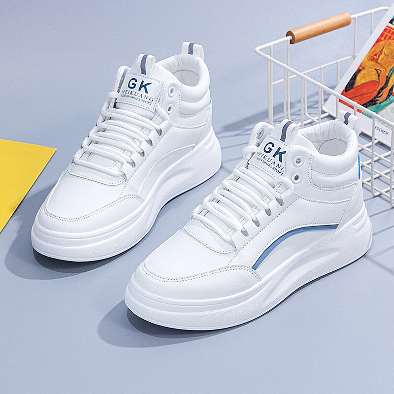 Versione coreana alla moda di autunno 2022 nuove scarpe alte traspiranti casual suola spessa scarpe